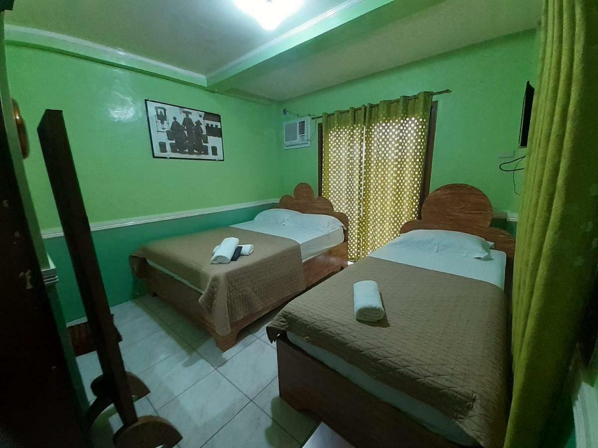 Maritonies Place Coron Extérieur photo